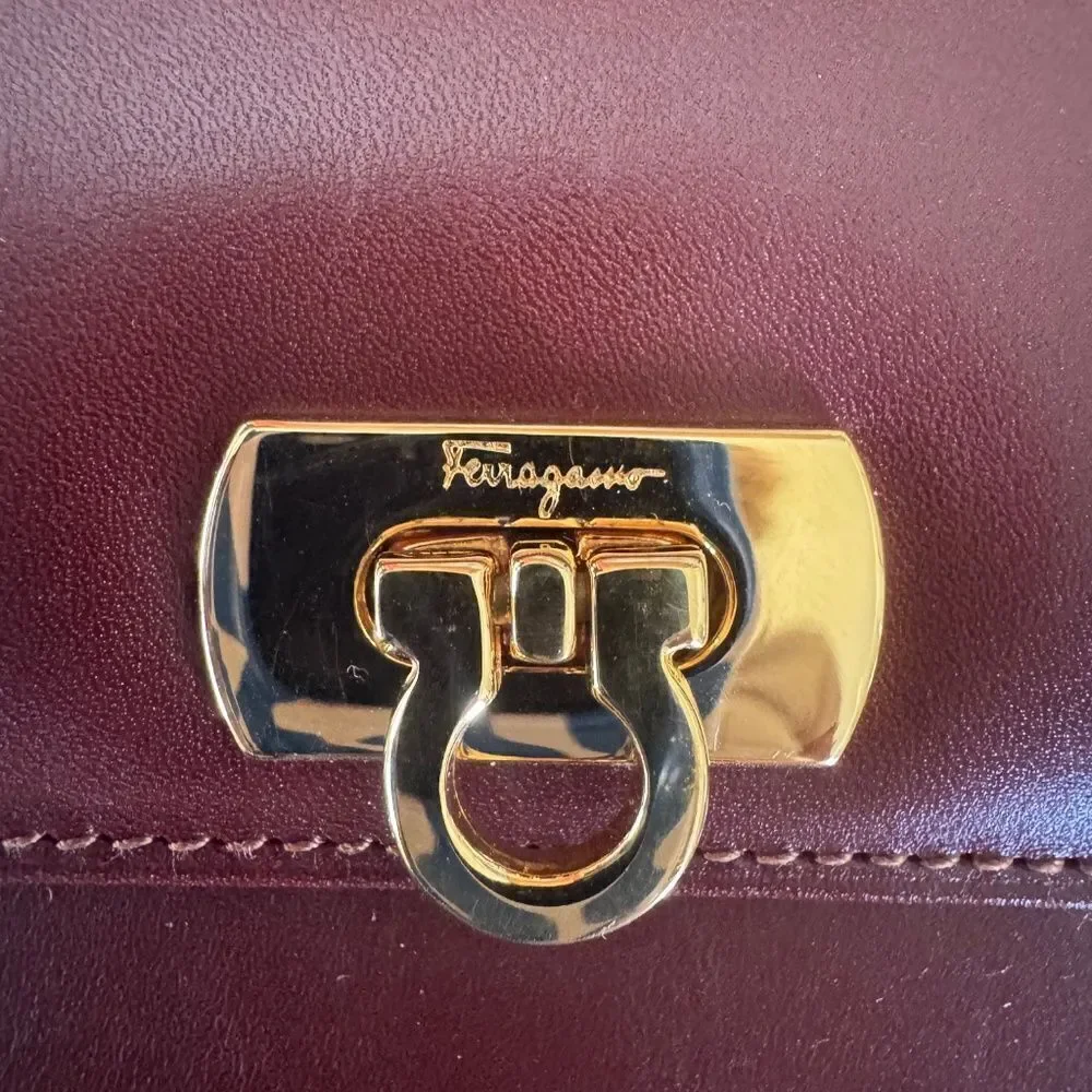 Salvatore Ferragamo Brown Leather Vintage Bi-Fold Wallet w/ Gancini Closure